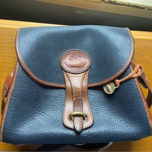 Dooney & Bourke Crossbody bag
